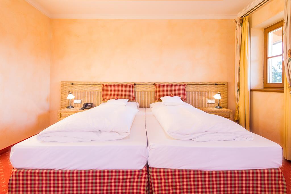 Hotel Und Landgasthof Altwirt Grosshartpenning Ngoại thất bức ảnh
